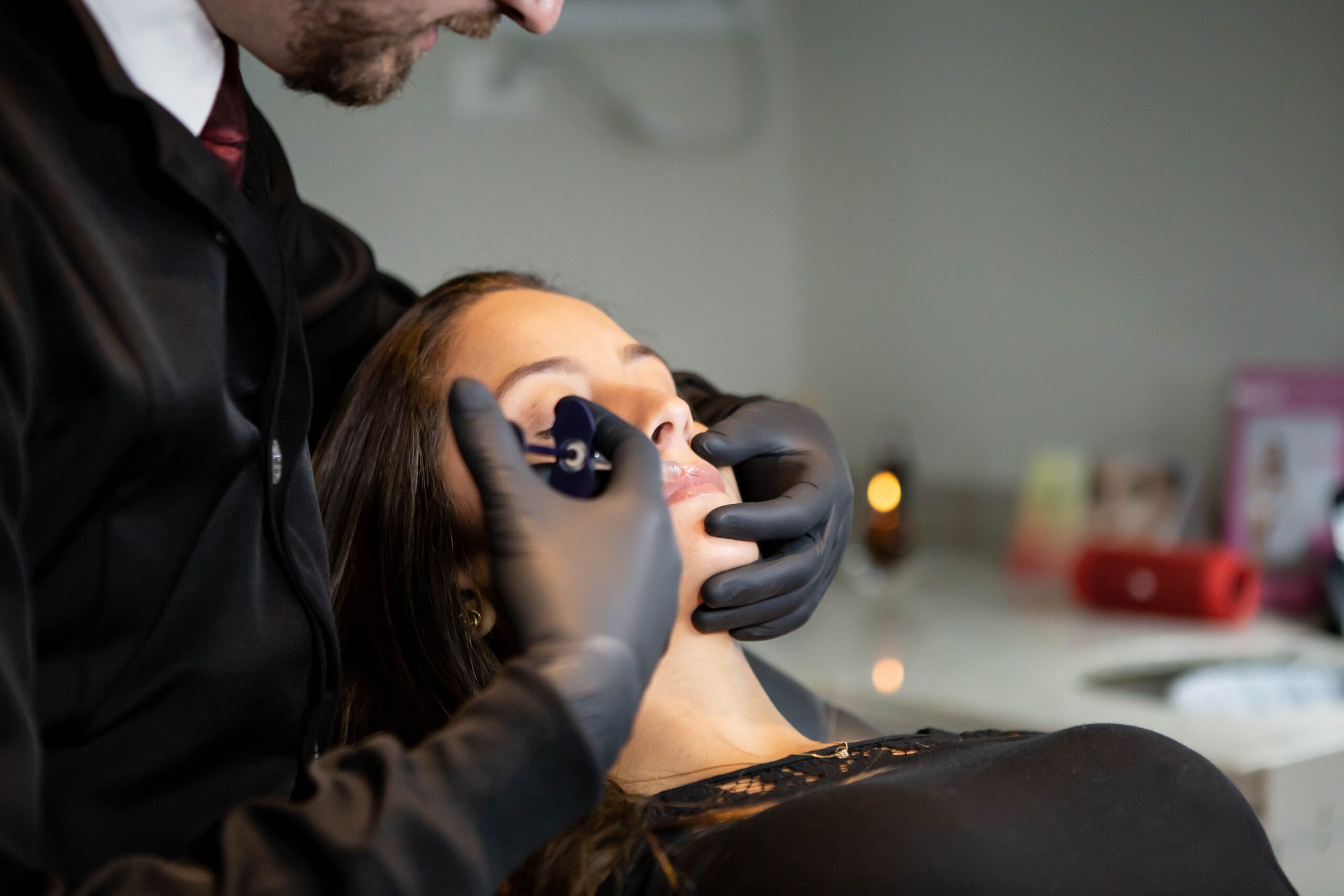 patient injection at a medspa